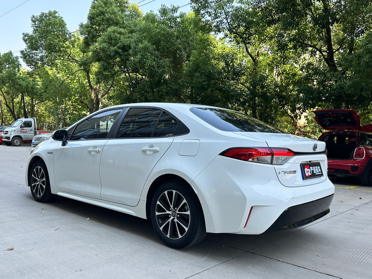 豐田 雷凌  2023款 智能電混雙擎 1.8L 豪華版圖片