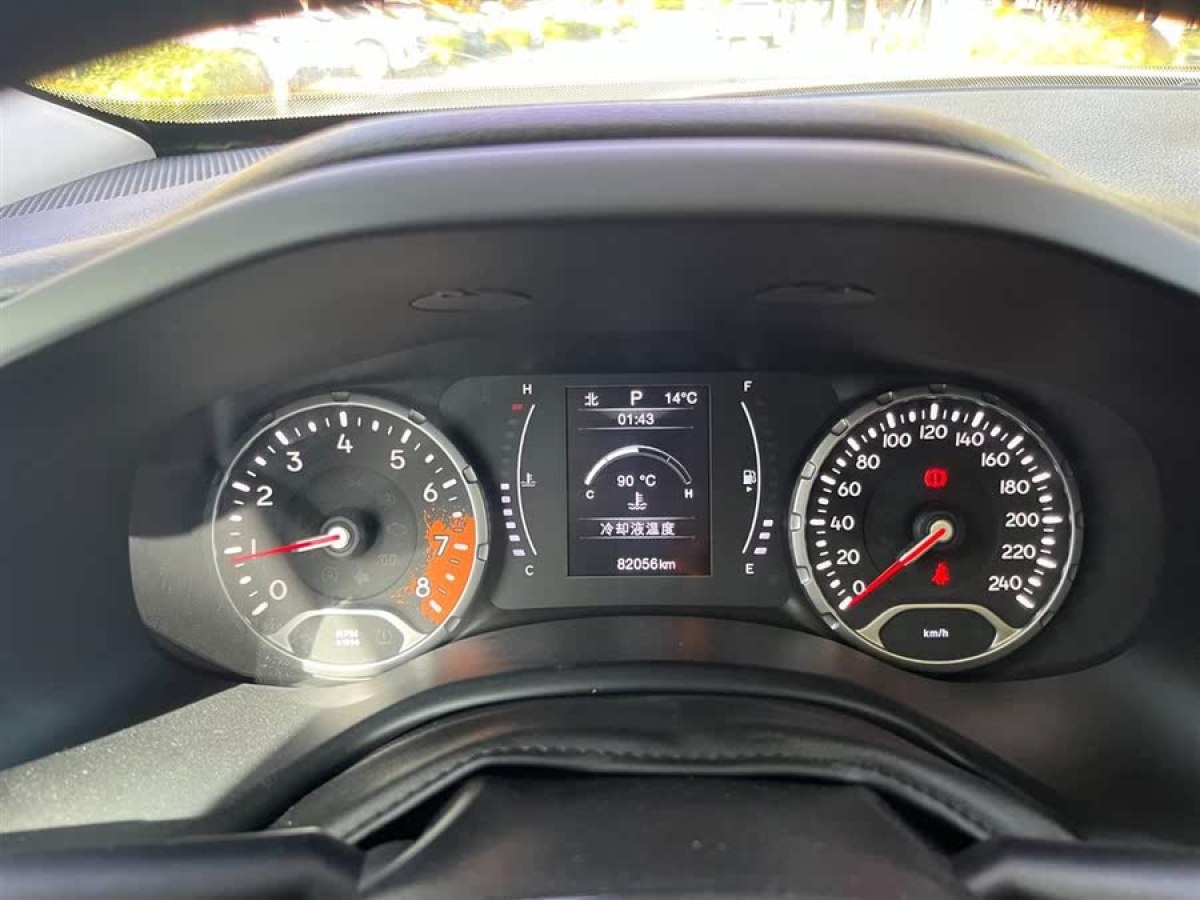 Jeep 自由俠  2016款 1.4T 自動勁能版圖片