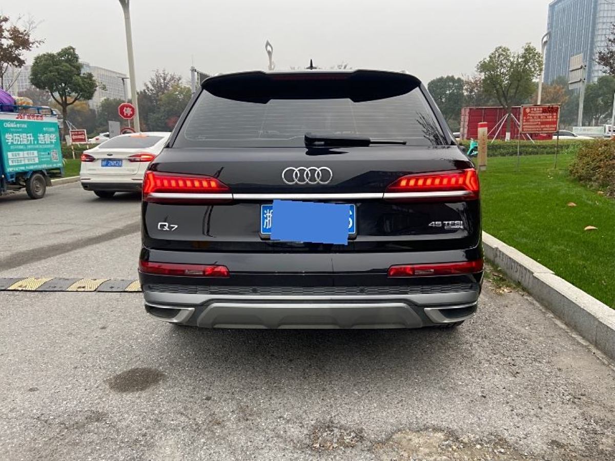 奧迪 奧迪Q7  2024款 45 TFSI quattro S line運動型圖片