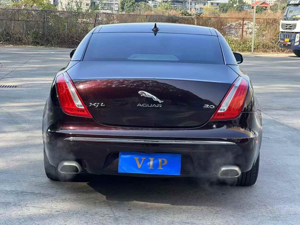 捷豹 XJ  2016款 XJL 3.0 SC 兩驅(qū)典雅商務(wù)版圖片