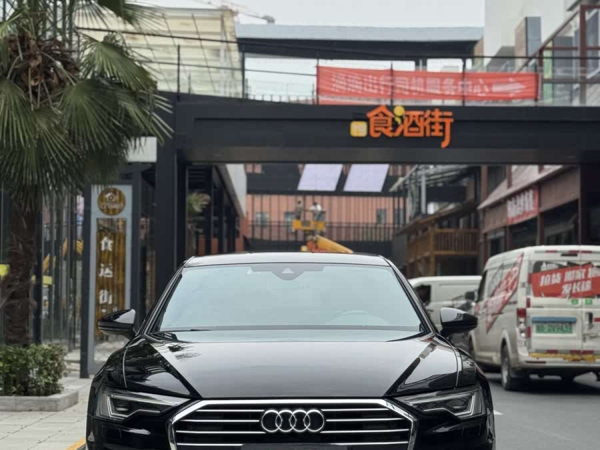奧迪 奧迪A6L  2022款 45 TFSI 臻選動(dòng)感型圖片