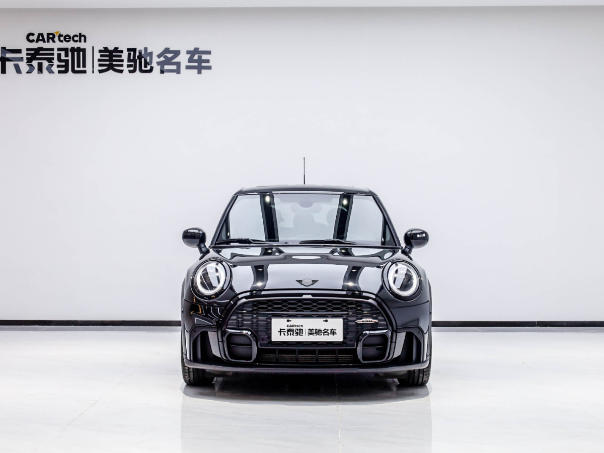 MINI 2022款 1.5T COOPER 黑标特别版 五门版图片