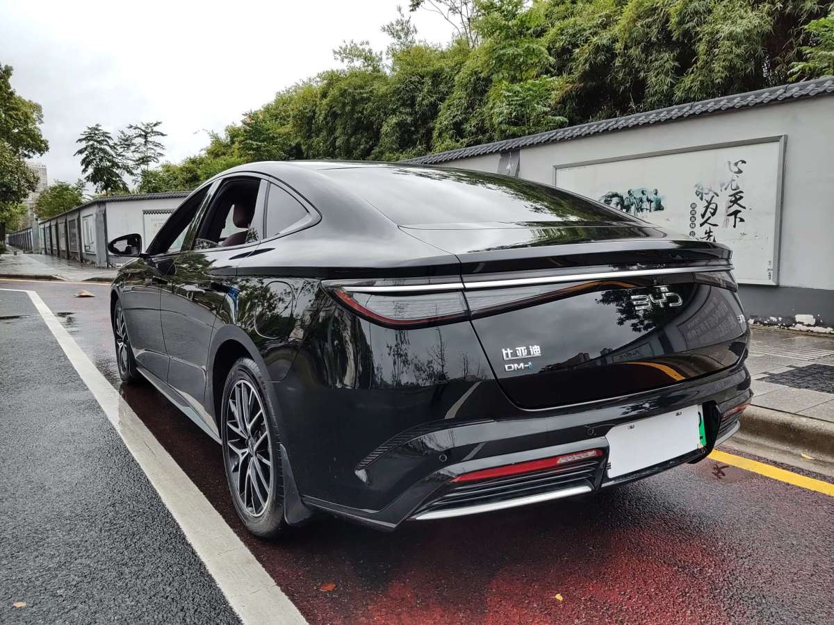 比亞迪 海豹  2023款 DM-i 1.5L 121km 尊貴型圖片