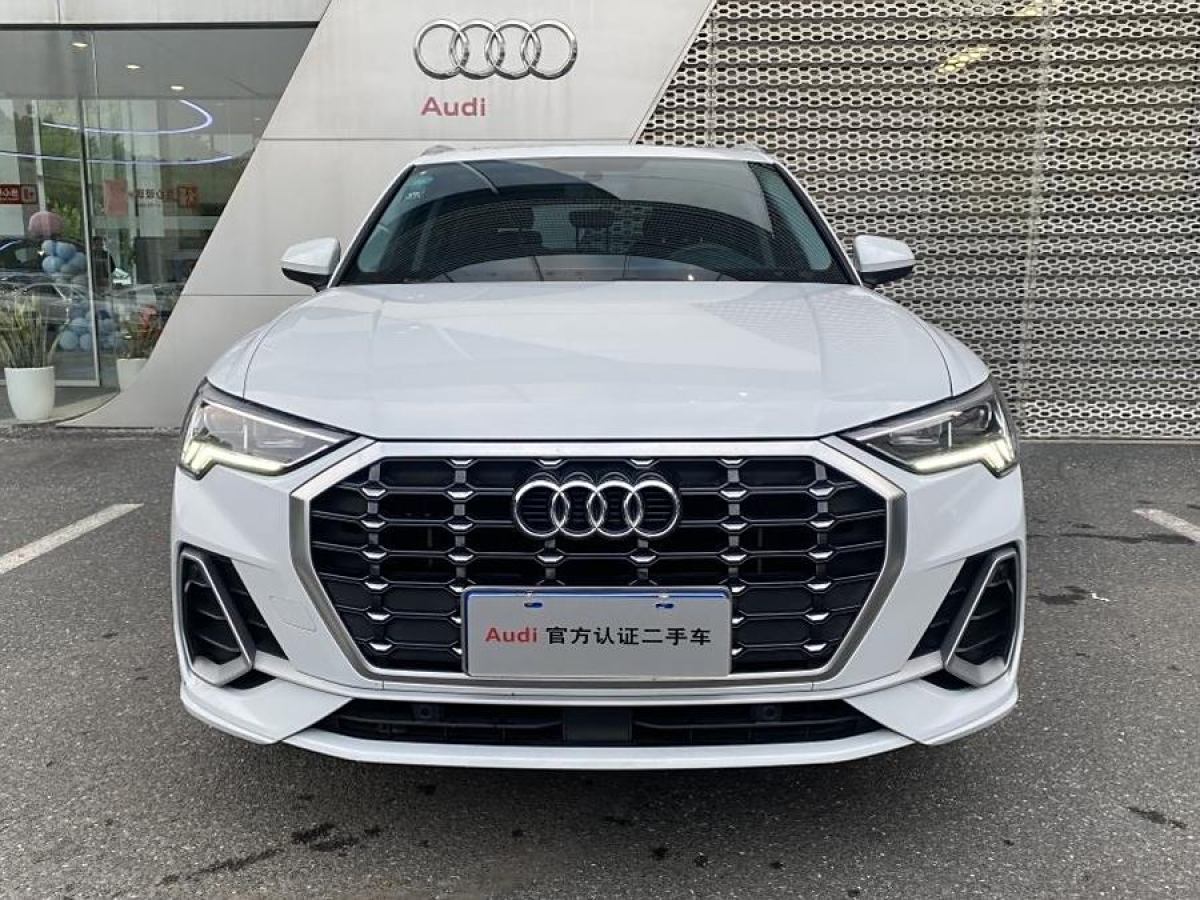 奧迪 奧迪Q3  2020款 35 TFSI 進(jìn)取動(dòng)感型圖片