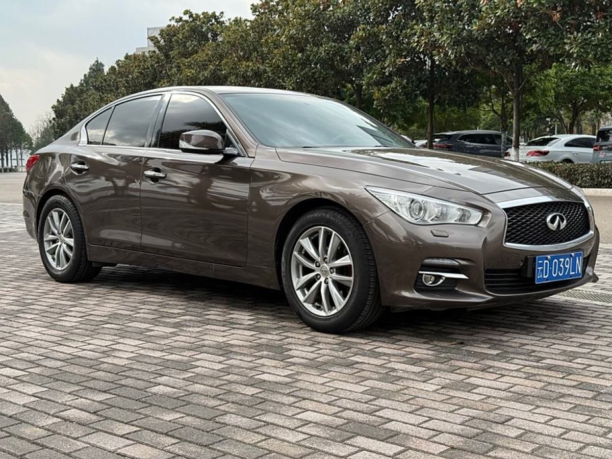 英菲尼迪 Q50  2014款 2.0T 舒適版圖片