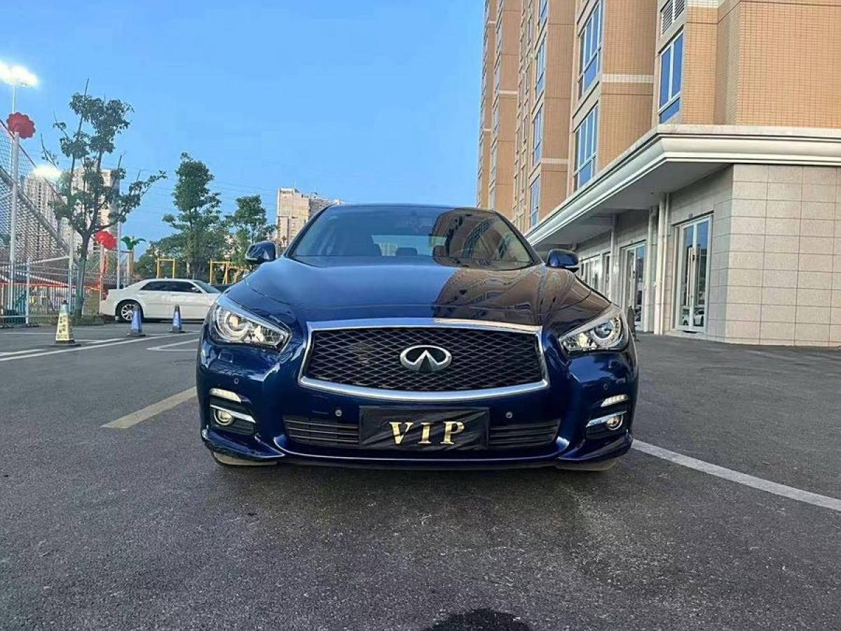 英菲尼迪 Q50L  2018款 2.0T 進(jìn)享版 國(guó)VI圖片