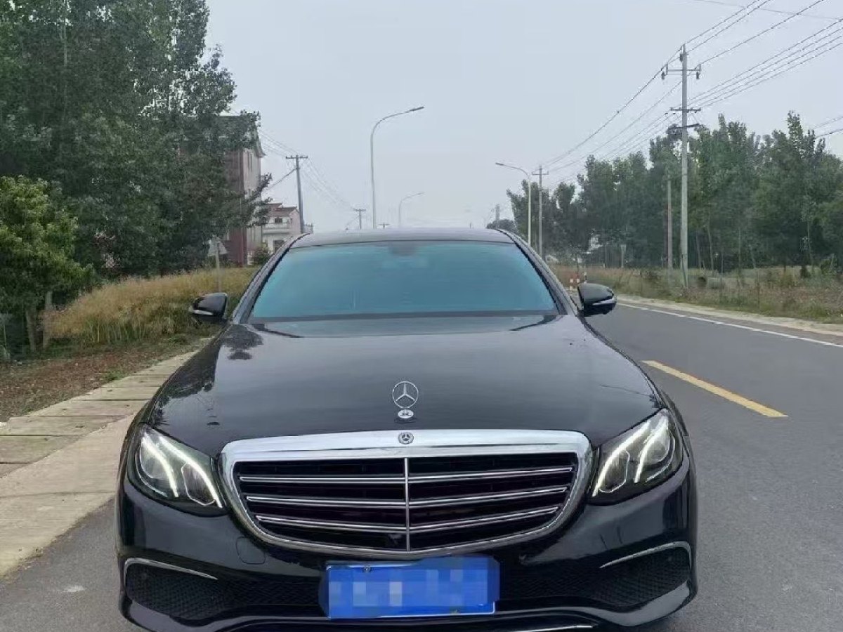 奔馳 奔馳E級  2020款 改款 E 300 L 殊享版圖片