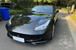 GTC4Lusso 法拉利 3.9T V8