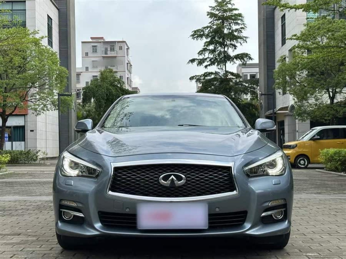 英菲尼迪 Q50L  2016款 2.0T 進(jìn)取版圖片