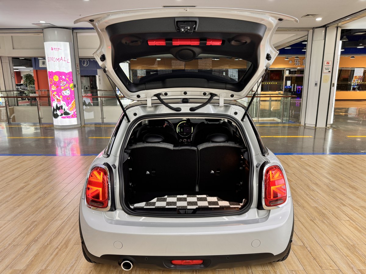 MINI MINI  2019款 1.5T COOPER 經(jīng)典派圖片