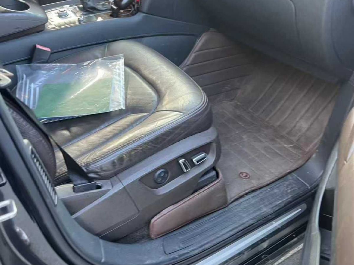 奧迪 奧迪Q7  2012款 Q7 3.0TFSI 豪華型 245kw圖片