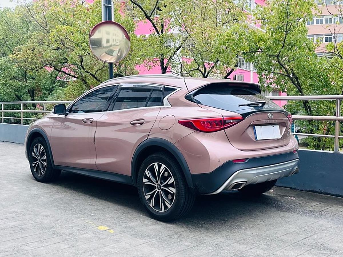 2018年12月英菲尼迪 QX30  2018款 1.6T 兩驅(qū)時(shí)尚版