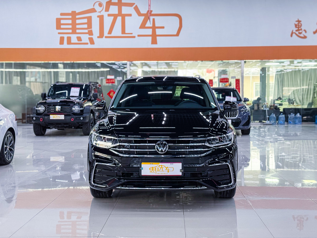 大眾 途觀L  2024款 出眾款 330TSI 自動兩驅(qū)R-Line龍耀版圖片