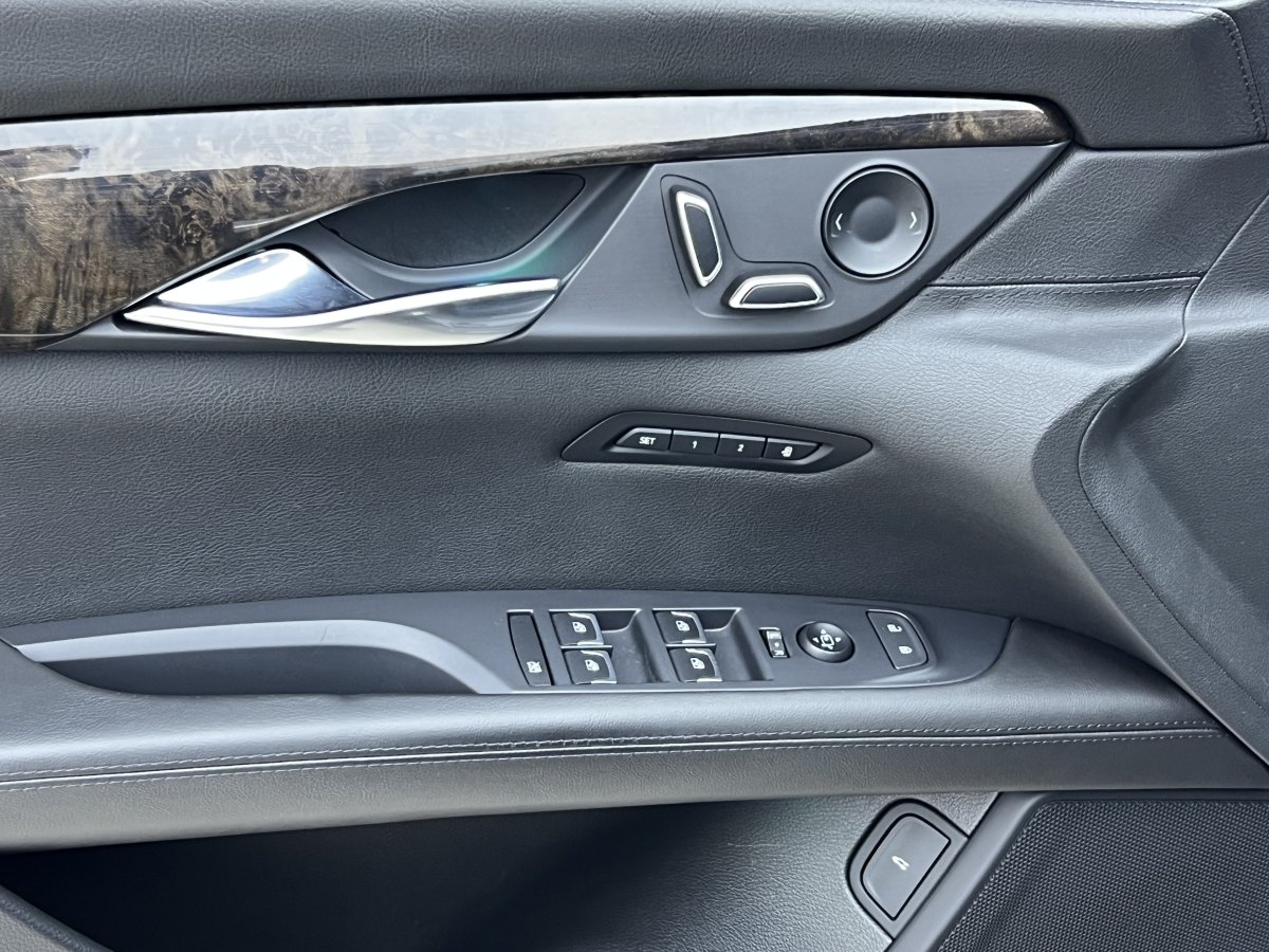凱迪拉克 CT6  2022款 28T 豪華型圖片