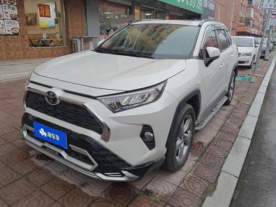 2021年8月 豐田 RAV4榮放 2.0L CVT兩驅(qū)風(fēng)尚版圖片