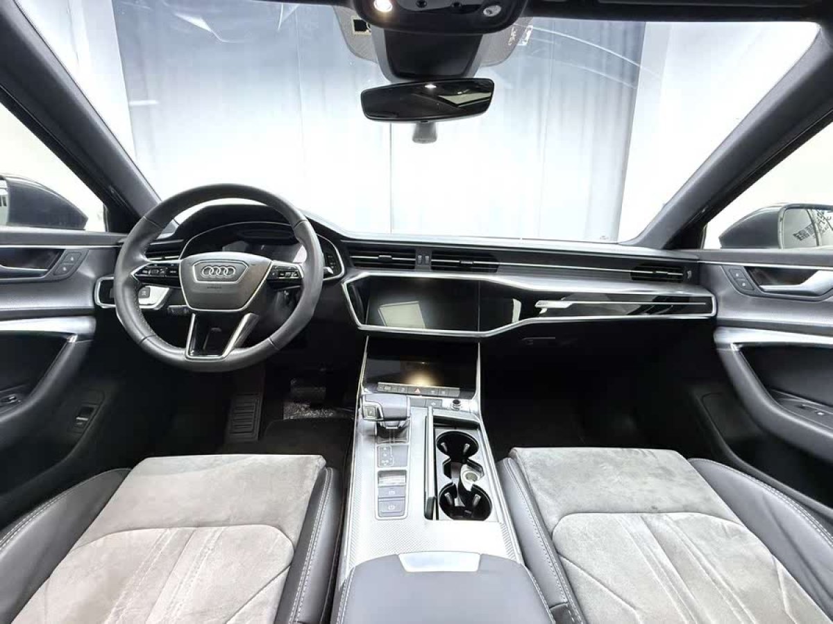 奧迪 奧迪A6L  2021款 45 TFSI 臻選動(dòng)感型圖片