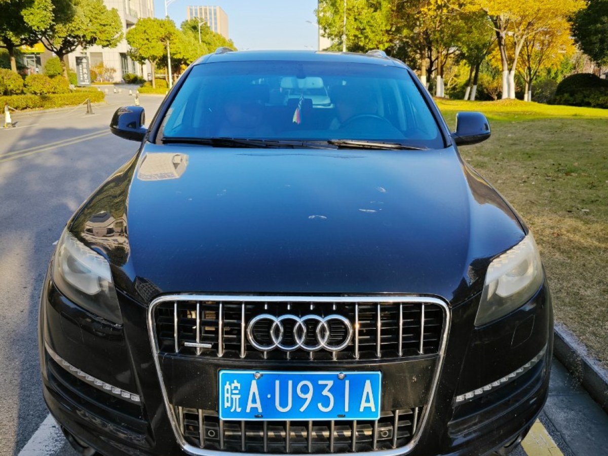 奧迪 奧迪Q7  2012款 3.0 TDI 領(lǐng)先型圖片