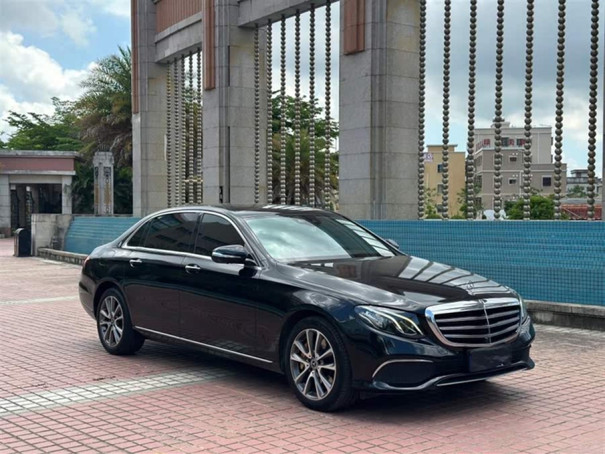 奔馳 奔馳E級(jí)  2018款 改款 E 300 L 豪華型圖片