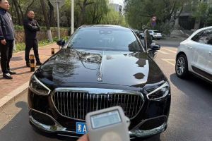 金冠奔馳V-Class 金冠 2.0T 巴赫