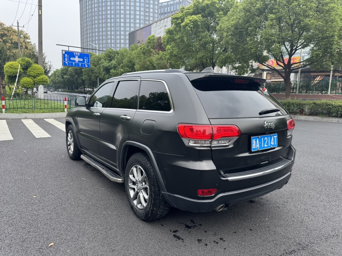 Jeep 大切諾基  2014款 3.6L 舒適導(dǎo)航版圖片