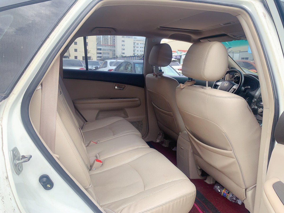 比亞迪 S6  2012款 2.4L 自動尊享型圖片