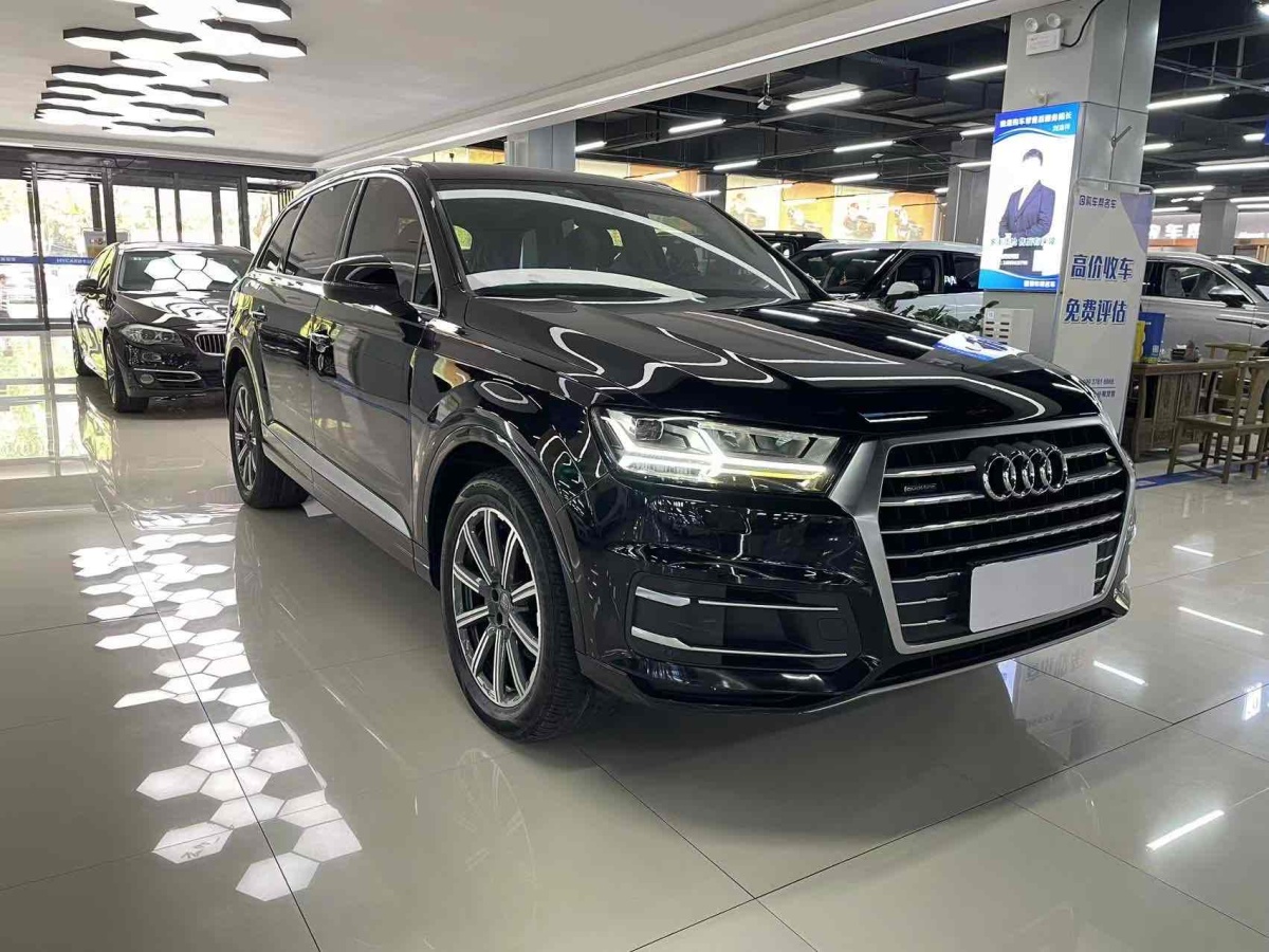 2019年5月奧迪 奧迪Q7  2019款 45 TFSI 舒適型