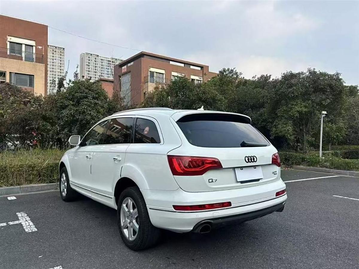 奧迪 奧迪Q7  2015款 35 TFSI 進(jìn)取型圖片