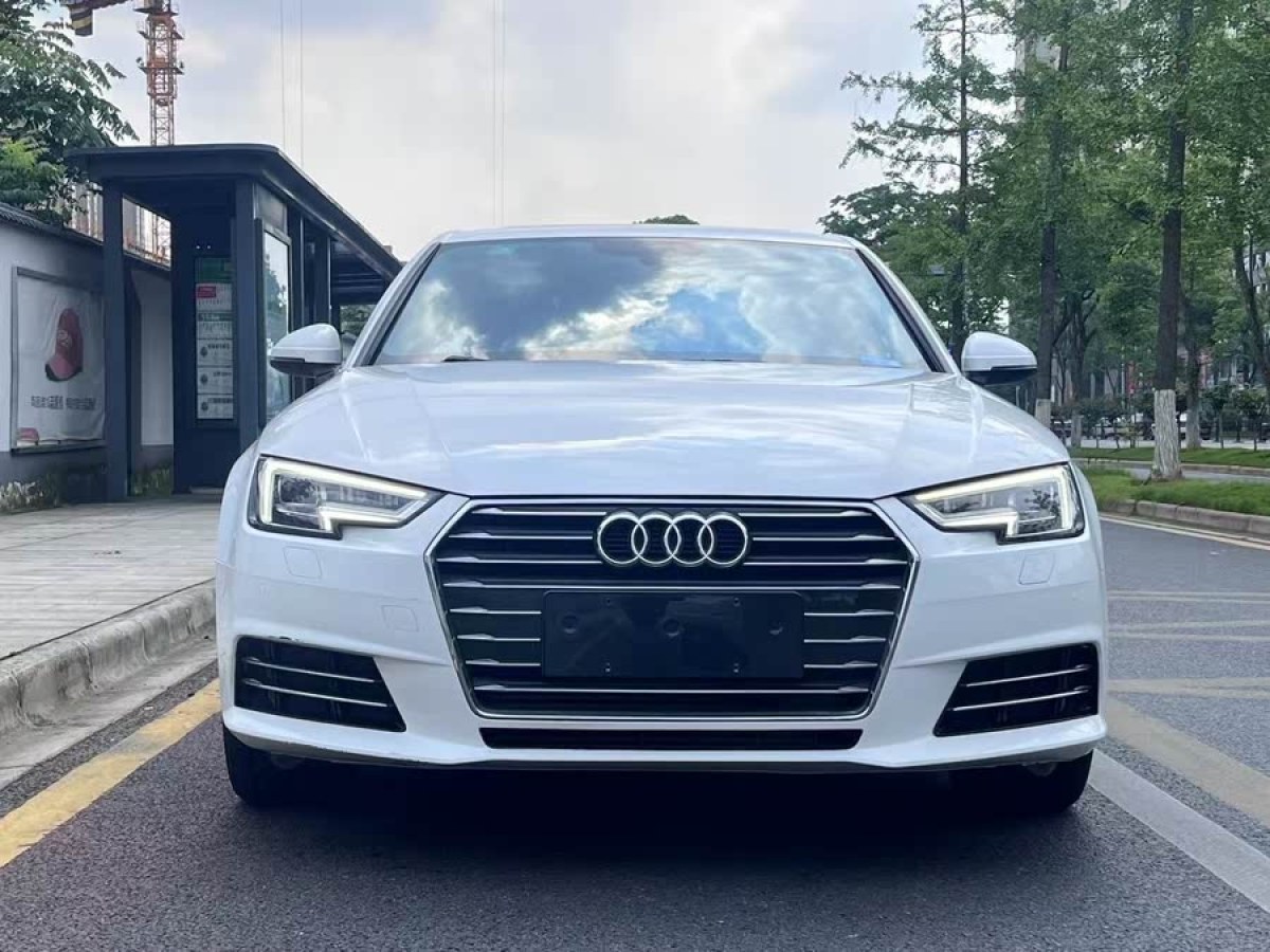 奧迪 奧迪A4L  2018款 30周年年型 40 TFSI 進(jìn)取型圖片
