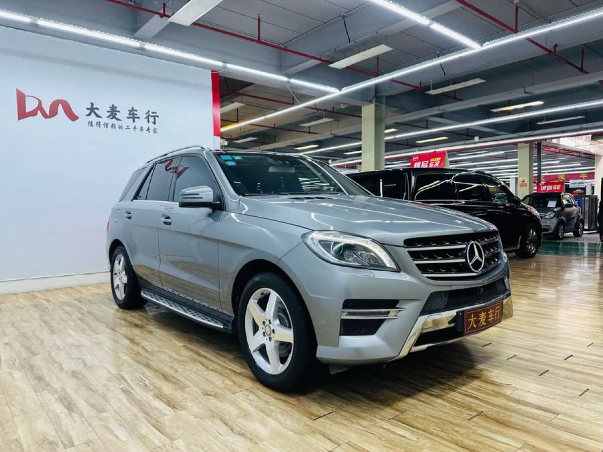 奔馳 奔馳M級  2015款 ML 400 4MATIC豪華型圖片