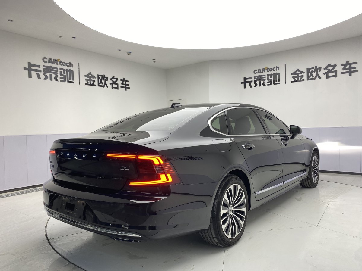 沃爾沃 S90  2023款 B5 智逸豪華版圖片