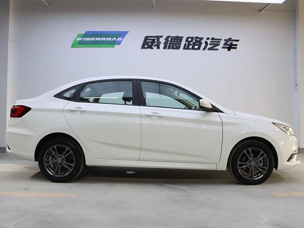 長(zhǎng)安 逸動(dòng)DT  2021款 1.6L 自動(dòng)豪華型圖片