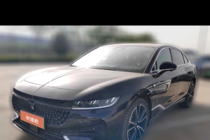 嵐圖追光 嵐圖 PHEV 四驅(qū)超長續(xù)航旗艦版