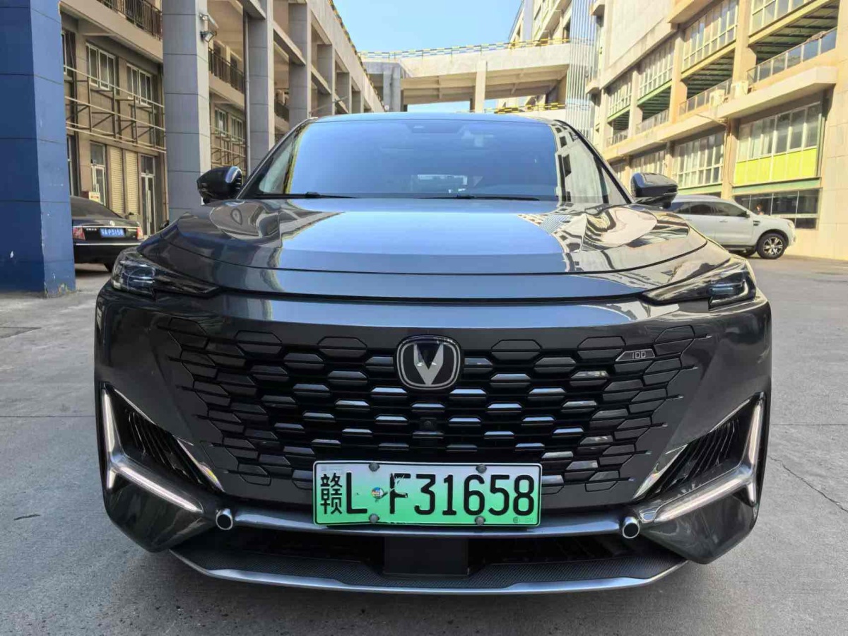 長(zhǎng)安 長(zhǎng)安UNI-K新能源  2023款 智電iDD 1.5T 135km智趣型圖片