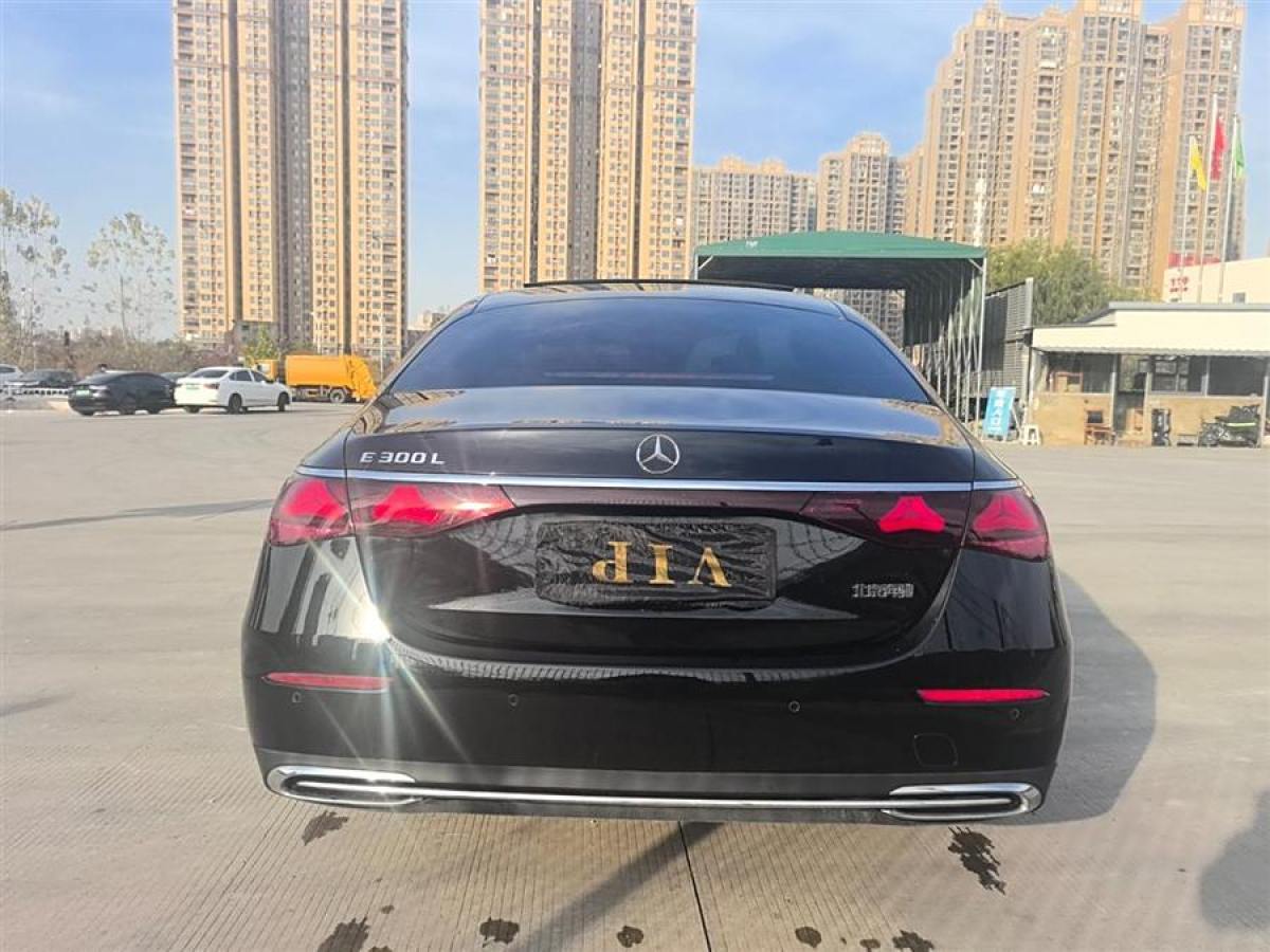 奔馳 奔馳E級(jí)  2024款 改款 E 300 L 時(shí)尚型圖片