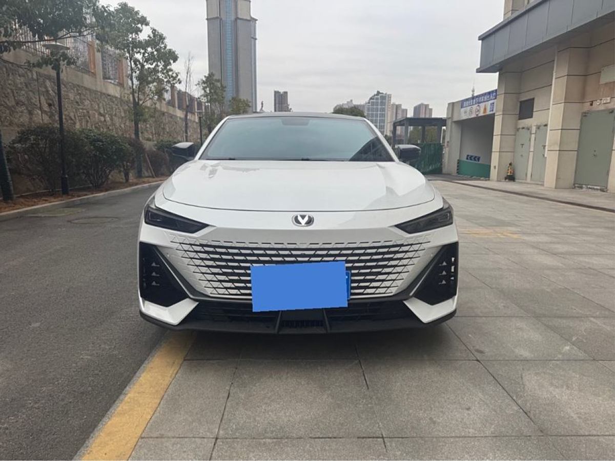 長安 長安UNI-V  2022款 1.5T 卓越型圖片