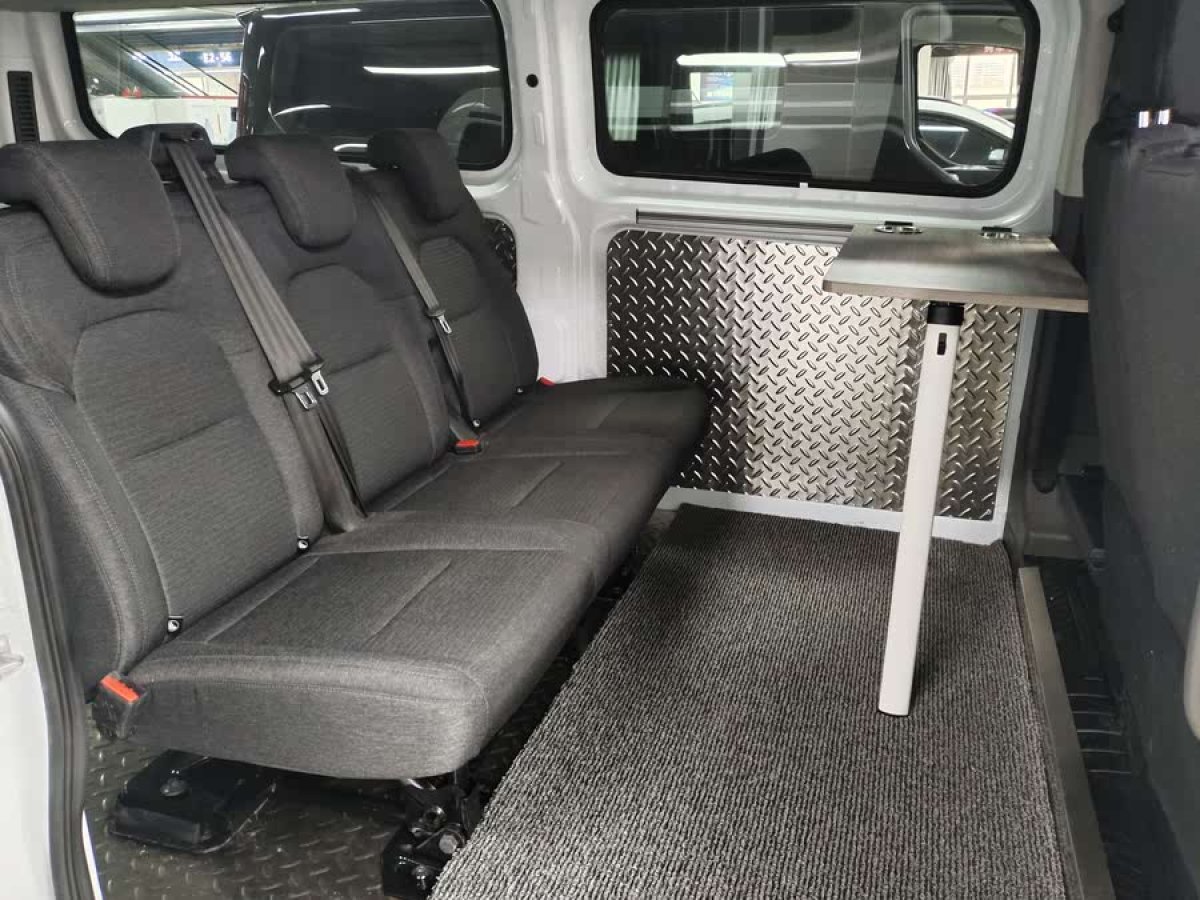 福特 全順  2023款 2.0T柴油手動多功能商用車中軸中頂5/6座圖片