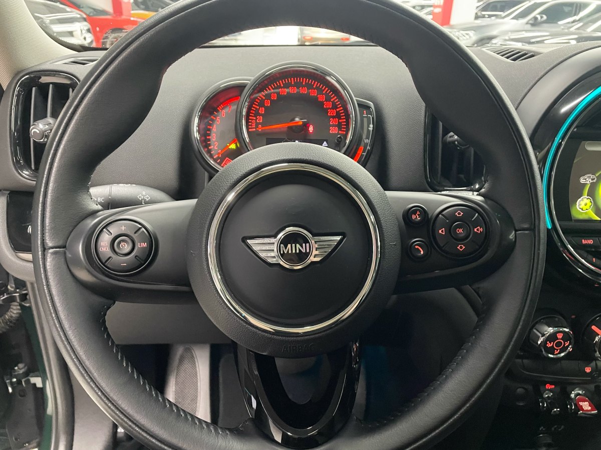 2018年9月MINI COUNTRYMAN  2017款 1.5T COOPER ALL4