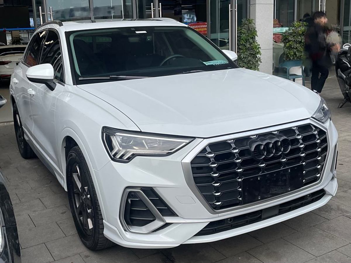 奧迪 奧迪Q3  2020款 35 TFSI 進(jìn)取動感型圖片