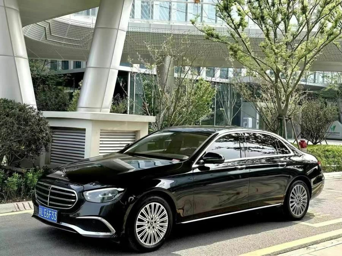 奔馳 奔馳E級(jí)  2021款 改款 E 300 L 時(shí)尚型圖片