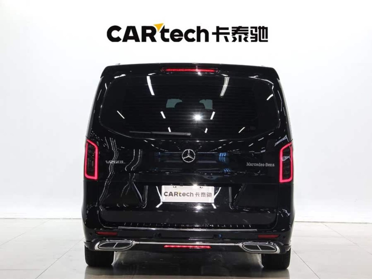 奔馳 威霆  2023款 2.0T 精英版 7座圖片