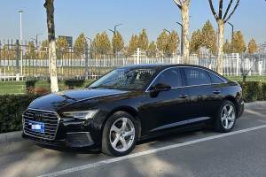 奥迪A6L 奥迪 45 TFSI quattro 臻选动感型