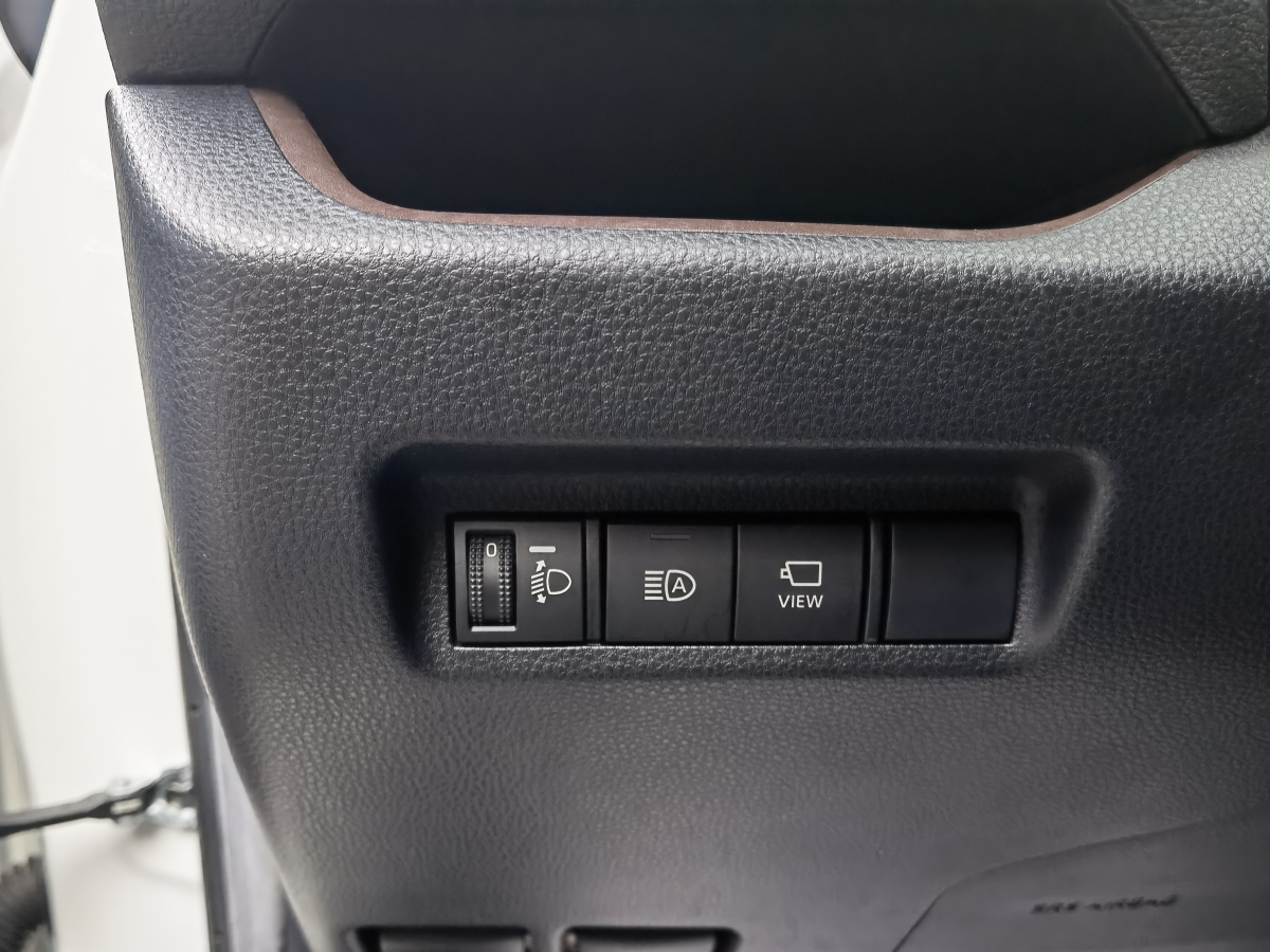 豐田 RAV4  2019款 榮放 2.0L CVT兩驅(qū)先鋒版圖片
