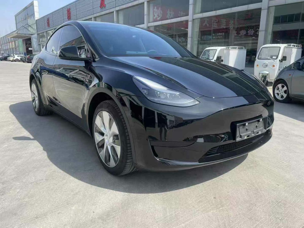 特斯拉 Model S  2023款 三電機(jī)全輪驅(qū)動 Plaid版圖片