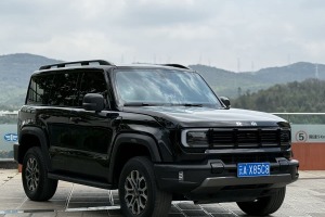 BJ40 北京 2.0T 城市獵人版 先鋒型