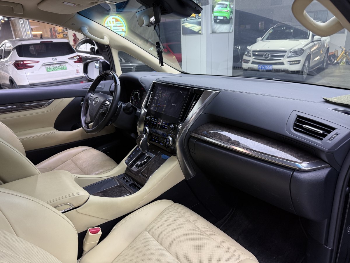 豐田 威爾法  2021款 皇冠 雙擎 2.5L HV尊貴版圖片