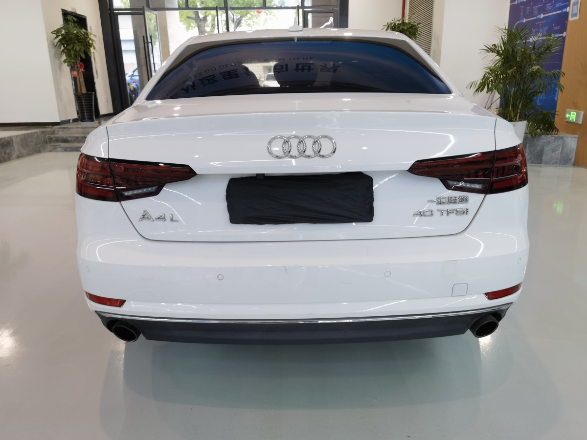 奧迪 奧迪A4L  2018款 30周年年型 40 TFSI 進取型圖片