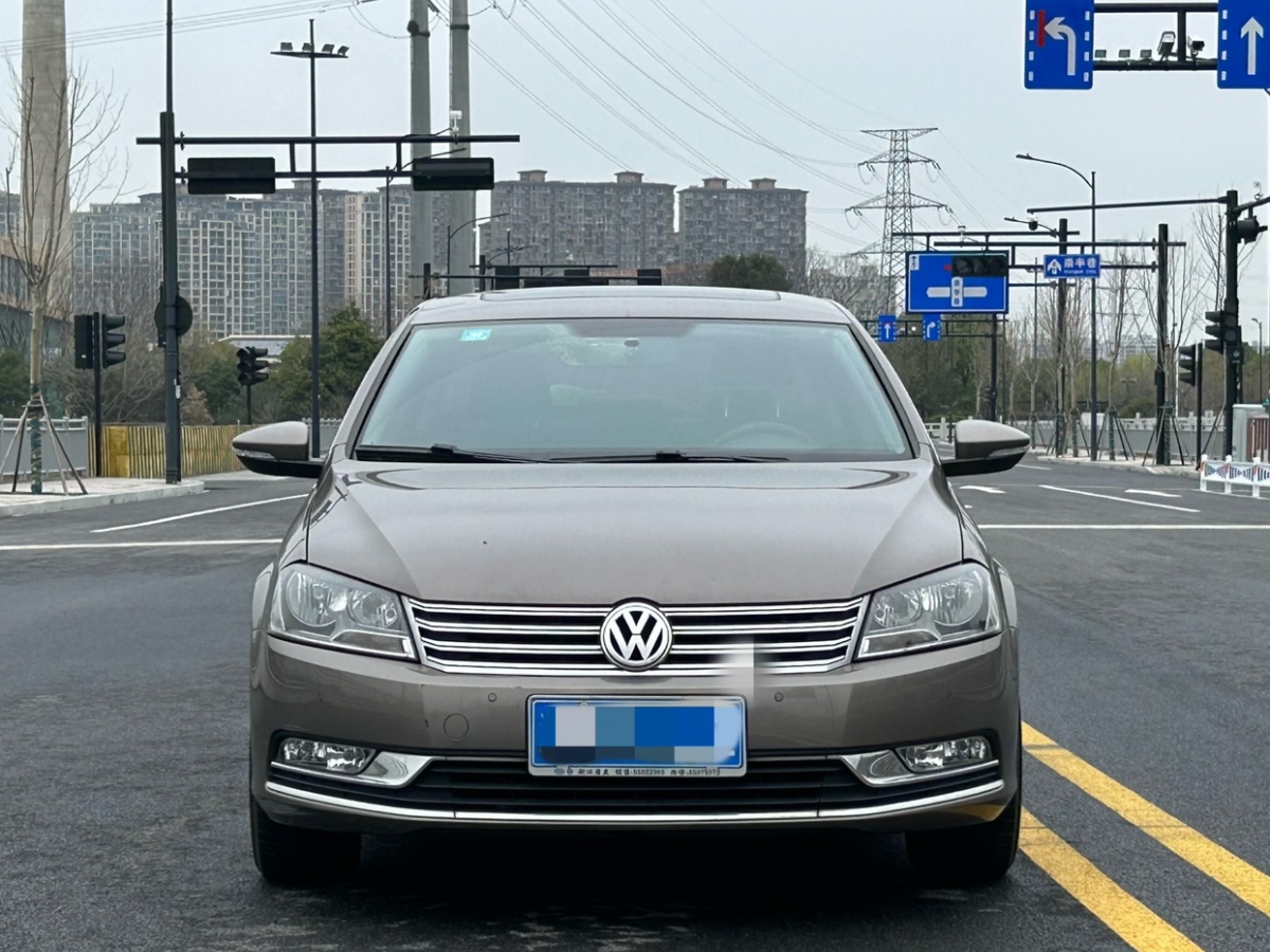 大眾 邁騰  2012款 改款 1.8TSI 領(lǐng)先型圖片