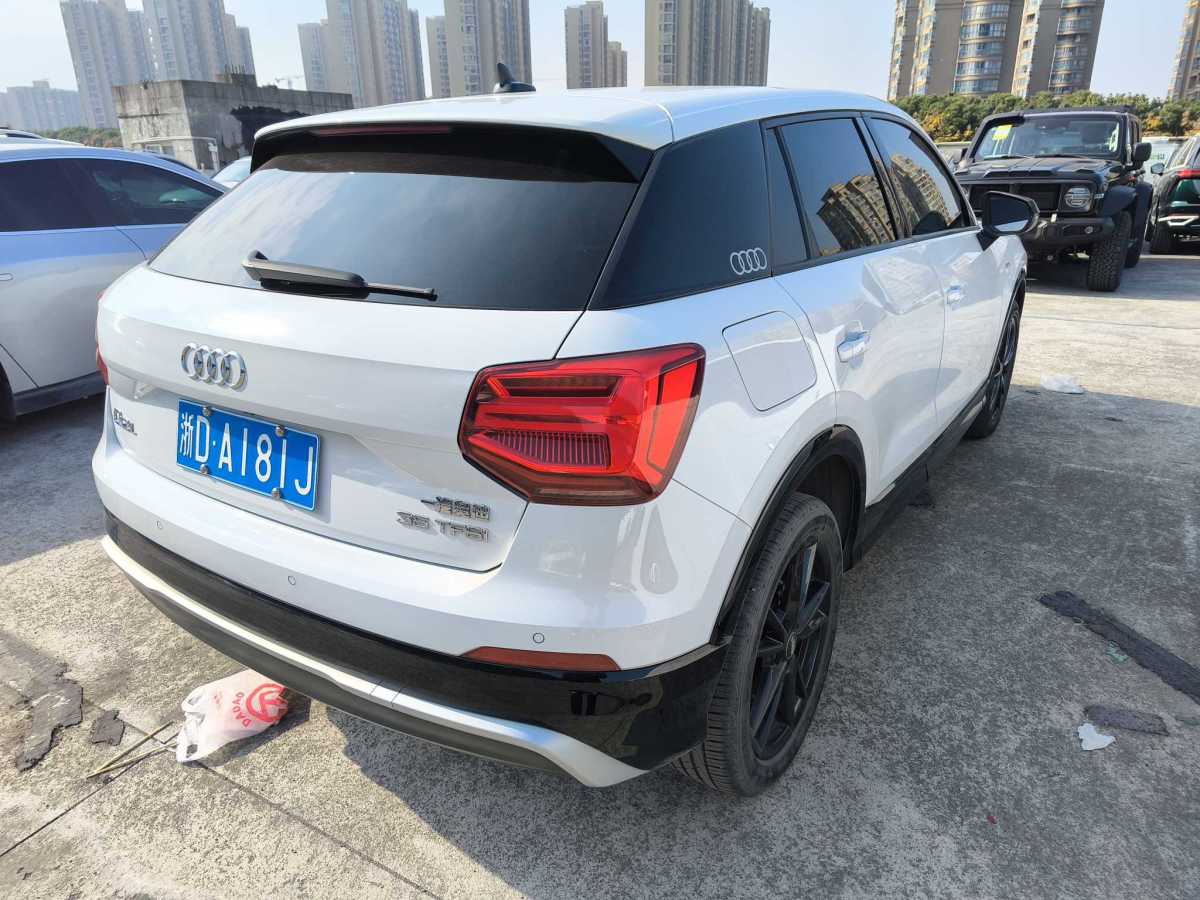 奧迪 奧迪Q2L  2021款 35 TFSI 進(jìn)取動感型圖片