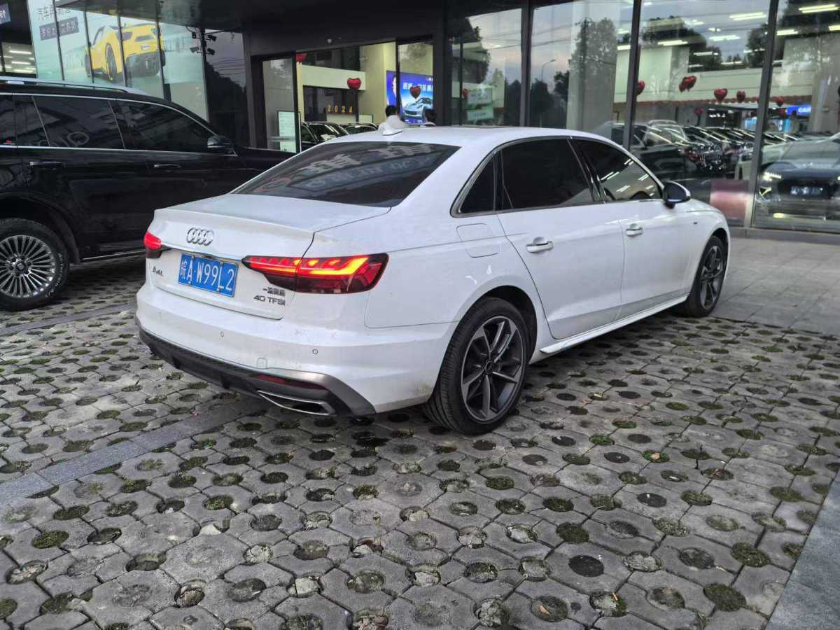 奧迪 奧迪A4L  2022款 40 TFSI 時(shí)尚動感型圖片