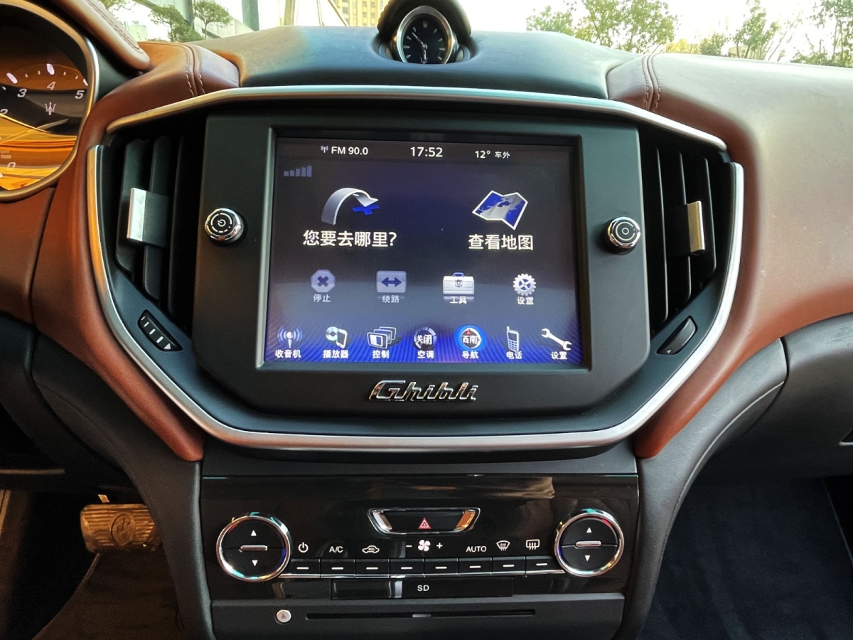 瑪莎拉蒂 Ghibli  2014款 3.0T 標(biāo)準(zhǔn)版圖片